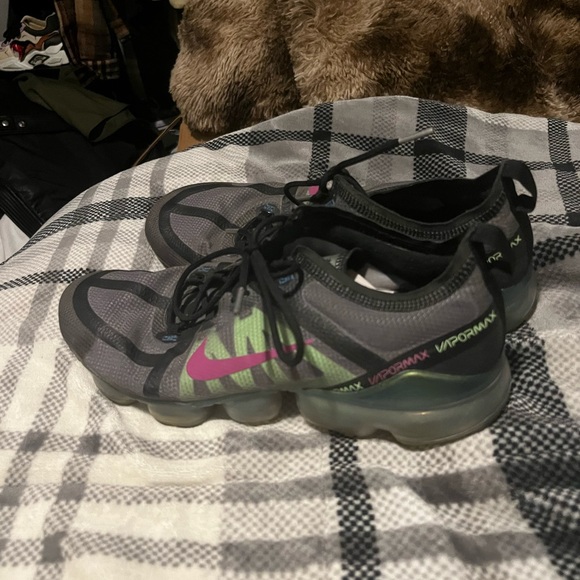 Nike Vapor max size 11.5 - Picture 2 of 4
